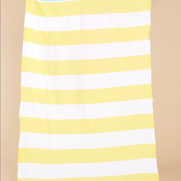 Red Dress Boutique beach bag! - Picture 2 of 5